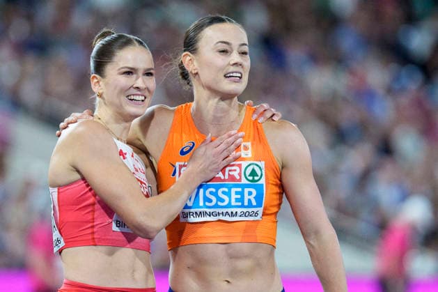 BIRMINGHAM, GREAT BRITAIN - AUGUST 11, 2026 : Winner of the in the 100m hurdles Nadine VISSER (NED Netherlands) and second placed Pia SKRZYSZOWSKA (POL Poland) during the European Athletics Championships at Alexander Stadium on August 11, 2026 in Birmingham, Great Britain. Great Britain Copyright: xLeahxKohringx