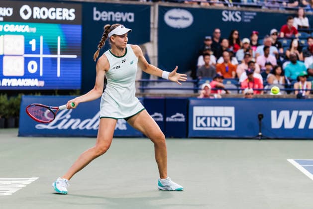 TORONTO, ON - AUGUST 11: Elena Rybakina (KAZ) is seen in action during a women s singles quarter-final match at the WTA, Tennis Damen 1000 National Bank Open on August 11, 2026 at Sobeys Stadium in Toronto, ON (Photo by Mathew Tsang Icon Sportswire) TENNIS: AUG 11 National Bank Open EDITORIAL USE ONLY Icon260811032