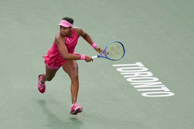 WTA, Tennis Damen Masters 1000 National Bank Open Toronto 2026 - Quarter Finals - Day 11 Naomi Osaka of Japan plays a forehand during the Women™s Singles quarter-final match against Elena Rybakina of Kazakhstan on day 11 of the WTA Masters 1000 National Bank Open at Sobeys Stadium on August 11, 2026, in Toronto, Canada. (Photo by Leonardo Ramirez Eyepix Group) Copyright: xLeonardoxRamirezx xEyepixxGroupx LR_11082026_10028