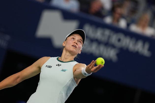 WTA, Tennis Damen Masters 1000 National Bank Open Toronto 2026 - Quarter Finals - Day 11 Elena Rybakina of Kazakhstan serves during the Women™s Singles quarter-final match against Naomi Osaka of Japan on day 11 of the WTA Masters 1000 National Bank Open at Sobeys Stadium on August 11, 2026, in Toronto, Canada. (Photo by Leonardo Ramirez Eyepix Group) Copyright: xLeonardoxRamirezx xEyepixxGroupx LR_11082026_10077