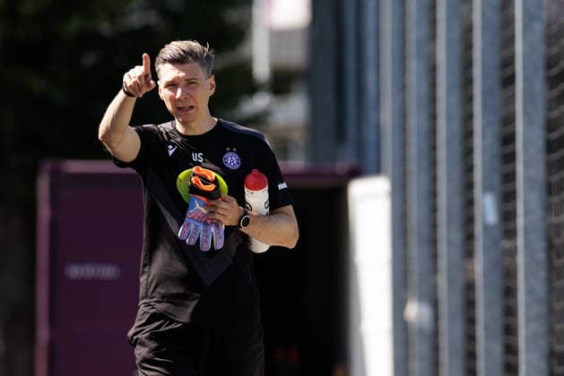 SOCCER - UEFA ECL, A.Wien vs Beita VIENNA,AUSTRIA,12.AUG.26 - SOCCER - UEFA Conference League, qualification, FK Austria Wien vs Beitar Jerusalem, preview, training A.Wien. Image shows goal keeper coach Udo Siebenhandl (A.Wien).  GEPAxpictures xArminxRauthner