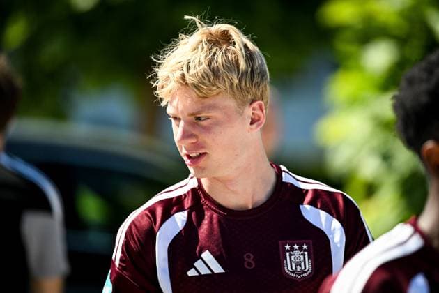 RSC Anderlecht Europa League - training session Anderlecht s Cedric Hateboer arrives for a training session of Belgian football team RSC Anderlecht, in preparation of the upcoming return game against Greek football team PAOK Saloniki in the third qualifying round of the 2026 27 UEAFA Europa League, on Wednesday 12 August 2026 in Neerpede, Anderlecht. ANDERLECHT BELGIUM  Copyright: xEliasxRomx