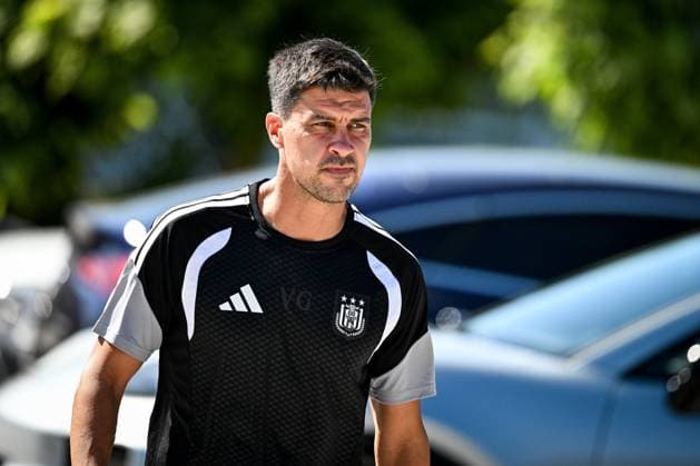 RSC Anderlecht Europa League - training session Anderlecht s Giulio Biancone and Leo Petrot arrive for a training session of Belgian football team RSC Anderlecht, in preparation of the upcoming return game against Greek football team PAOK Saloniki in the third qualifying round of the 2026 27 UEAFA Europa League, on Wednesday 12 August 2026 in Neerpede, Anderlecht. ANDERLECHT BELGIUM  Copyright: xEliasxRomx