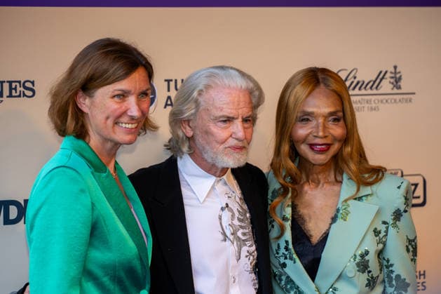 ALRV-Praesidentin Stefanie Peters mit Lambertz-Inhaber Dr. Hermann Bühlbecker und Valerie Morris Campbell Media Night während der FEI World Championships Aachen 2026, 11.08.2026 FEI World Championships Aachen 2026, Media Night, 11.08.2026 Aachen *** ALRV President Stefanie Peters with Lambertz owner Dr. Hermann Bühlbecker and Valerie Morris Campbell at Media Night during the 2026 FEI World Championships in Aachen, August 11, 2026; 2026 FEI World Championships in Aachen, Media Night, August 11, 2026, Aachen Copyright: xEibner-Pressefoto J.xDerondeaux EP_JDU