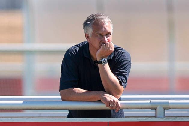 12.08.2026, Fussball, Training des FC Schalke 04. Sportvorstand Frank Baumann (FC Schalke 04). Gelsenkirchen Trainingsgelände FC Schalke 04 NRW Deutschland xRHR-FOTO YYx *** August 12, 2026, Soccer, FC Schalke 04 training session; Frank Baumann, sporting director of FC Schalke 04; FC Schalke 04 Gelsenkirchen; FC Schalke 04 training facility; North Rhine-Westphalia, Germany; xRHR PHOTO YYx Copyright: RHR-FOTOx RHR-FOTO YY