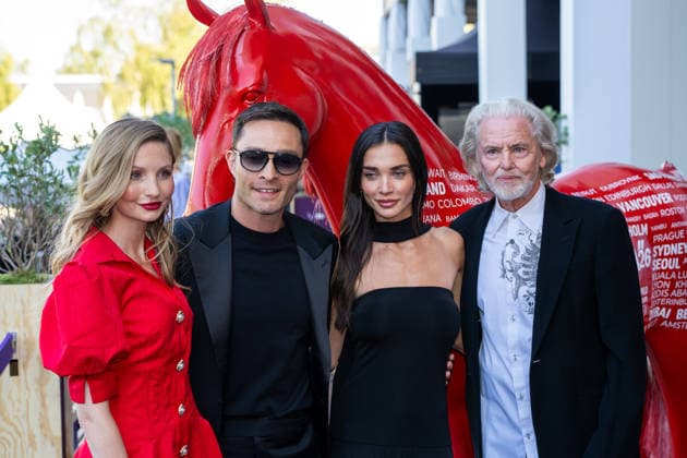 Anna Hiltrop mit Ed Westwick, Amy Jackson und Lambertz-Inhaber Dr. Hermann Bühlbecker Media Night während der FEI World Championships Aachen 2026, 11.08.2026 FEI World Championships Aachen 2026, Media Night, 11.08.2026 Aachen *** Anna Hiltrop with Ed Westwick, Amy Jackson, and Lambertz owner Dr. Hermann Bühlbecker at Media Night during the 2026 FEI World Championships in Aachen, August 11, 2026; 2026 FEI World Championships in Aachen, Media Night, August 11, 2026, Aachen Copyright: xEibner-Pressefoto J.xDerondeaux EP_JDU