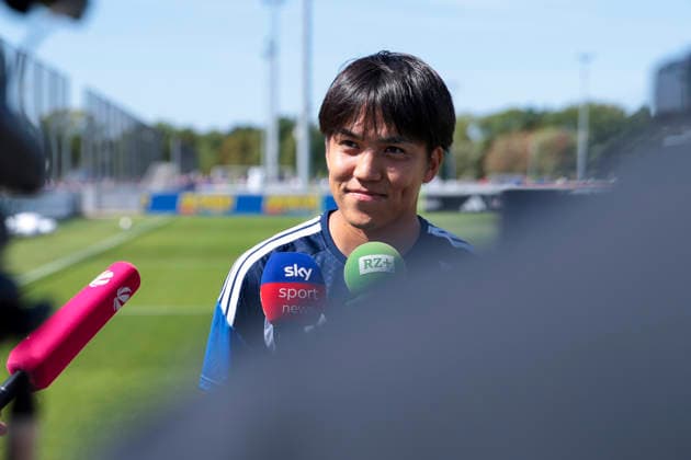 12.08.2026, Fussball, Training des FC Schalke 04. Medienrunde mit Satoshi Tanaka (FC Schalke 04). Gelsenkirchen Trainingsgelände FC Schalke 04 NRW Deutschland xRHR-FOTO YYx *** August 12, 2026, Soccer, FC Schalke 04 Training Session, Media Round with Satoshi Tanaka, FC Schalke 04, Gelsenkirchen, FC Schalke 04 Training Facility, North Rhine-Westphalia, Germany, xRHR, PHOTO YYx Copyright: RHR-FOTOx RHR-FOTO YY
