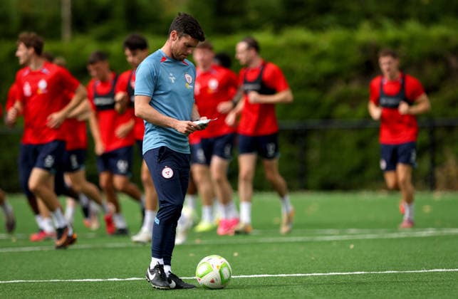 Shelbourne Squad Training & press conference, PK, Pressekonferenz AUL Complex, Dublin 12 8 2026 Manager John Russell John Russell 12 8 2026  Copyright: xx RB1_9152