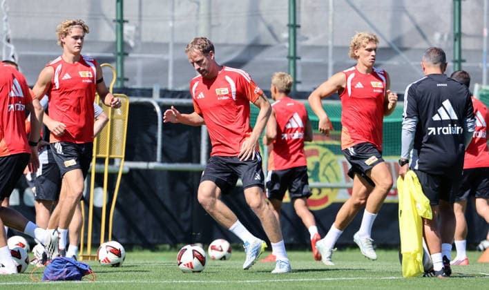 Tom Rothe, Marvin Friedrich am Ball, Leopold Querfeld Fußball Fussball Training Bundesliga Herren DFL Saison 2026 2027 12.08.2026 1.FC Union Berlin FCU DFL regulations prohibit any use of photographs as image sequences and or quasi-video. *** Tom Rothe, Marvin Friedrich with the ball, Leopold Querfeld Sports Soccer Soccer Training Bundesliga Men s DFL Season 2026–2027 December 8, 2026 1. FC Union Berlin FCU DFL regulations prohibit any use of photographs as image sequences and or quasi-video