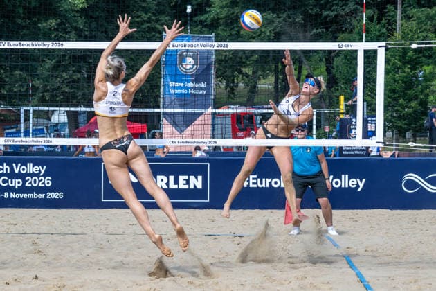 STARE JABLONKI, POLEN - AUGUST 12: Linda Bock (Player 1, GER), Louisa Lippmann (Player 2, GER, defence) during the European Championships Beach volleyball, Beachvolleyball at Stare Jablonki on August 12, 2026 in Stare Jablonki, Polen. Polen Copyright: xPeterxWeberx