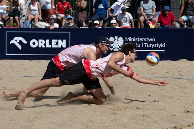 STARE JABLONKI, POLEN - AUGUST 12: Lui Wüst (Player 2, GER), Nils Ehlers (Player 1, GER) during the European Championships Beach volleyball, Beachvolleyball at Stare Jablonki on August 12, 2026 in Stare Jablonki, Polen. Polen Copyright: xPeterxWeberx