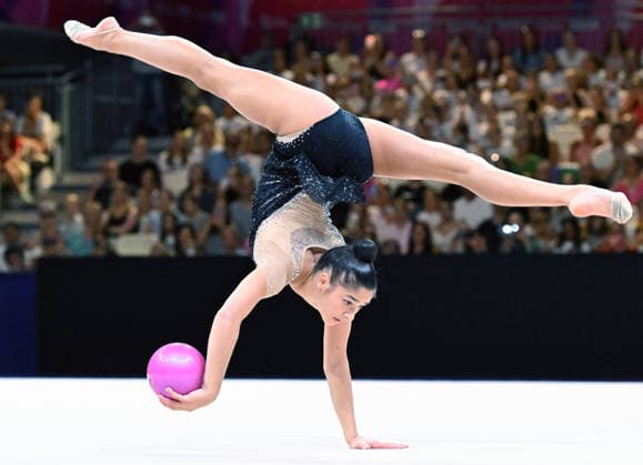 12.08.2026, xhbx, Rhythmische Sportgymnastik Weltmeisterschaft 2026, v.l. Sofia Raffaeli (Italien) Ball (DFL DFB REGULATIONS PROHIBIT ANY USE OF PHOTOGRAPHS as IMAGE SEQUENCES and or QUASI-VIDEO) Frankfurt am Main *** August 12, 2026, xhbx, 2026 Rhythmic Gymnastics World Championships, from left: Sofia Raffaeli, Italy, Ball, DFL, DFB. REGULATIONS PROHIBIT ANY USE OF PHOTOGRAPHS AS IMAGE SEQUENCES AND OR QUASI-VIDEO. Frankfurt am Main