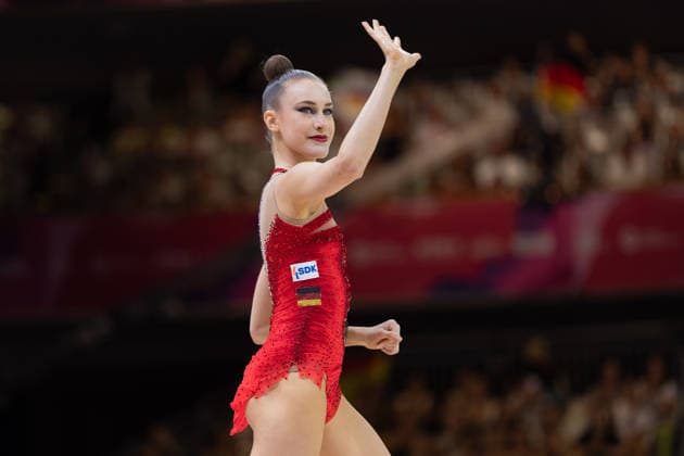 Weltmeisterschaft der Rhythmischen Sportgymnastik Darja Varfolomeev (Deutschland). Weltmeisterschaft der Rhythmischen Sportgymnastik vom 11. bis zum 16. August in der Festhalle in Frankfurt am Main. Qualifikation Tag 1., Frankfurt am Main Hessen Deutschland Festhalle *** World Rhythmic Gymnastics Championships Darja Varfolomeev Germany World Rhythmic Gymnastics Championships from August 11 to 16 at the Festhalle in Frankfurt am Main Qualifying Round Day 1, Frankfurt am Main, Hesse, Germany, Festhalle