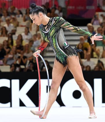 12.08.2026, xhbx, Rhythmische Sportgymnastik Weltmeisterschaft 2026, v.l. Sofia Raffaeli (Italien) mit Reifen (DFL DFB REGULATIONS PROHIBIT ANY USE OF PHOTOGRAPHS as IMAGE SEQUENCES and or QUASI-VIDEO) Frankfurt am Main *** August 12, 2026, xhbx, 2026 Rhythmic Gymnastics World Championships, from left: Sofia Raffaeli of Italy with a hoop. DFL and DFB regulations prohibit any use of photographs as image sequences and or quasi-video. Frankfurt am Main