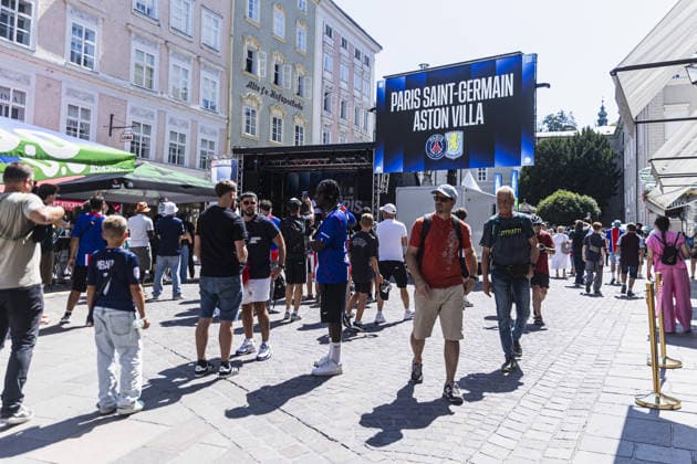Paris Saint-Germain fans at the fanzone prior to the UEFA Super Cup Final match between Paris Saint-Germain and Aston Villa at Red Bull Arena, Salzburg, Wals-Siezenheim on August 12th,2026 (Photo by Joao Bravo Sports Press Photo)  Copyright: xJoaoxBravo SportsxPressxPhotox Sportspressphoto_SPR204575
