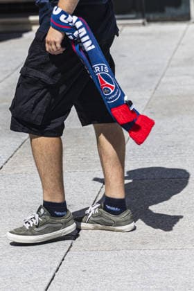 Paris Saint-Germain supporter prior to during the UEFA Super Cup Final match between Paris Saint-Germain and Aston Villa at Red Bull Arena, Salzburg, Wals-Siezenheim on August 12th,2026 (Photo by Joao Bravo Sports Press Photo)  Copyright: xJoaoxBravo SportsxPressxPhotox Sportspressphoto_SPR204588
