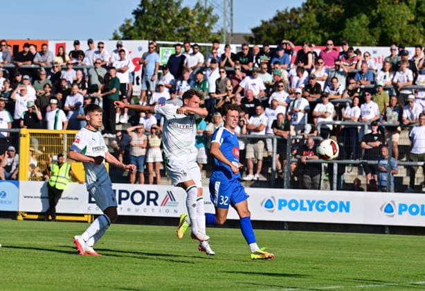 12.08.2026; Velbert; Fussball, Herren, Saison 2026 2027, Testspiel SSVg Velbert vs. Borussia Moenchengladbach Tor zum 0-1; Robin Hack (Gladbach, Mitte) koepft zum 0-1 ein DFL regulations prohibit any use of photographs as image sequences and or quasi-video. IMS Arena Nordrhein-Westfalen Deutschland *** August 12, 2026 Velbert Soccer, Men s, 2026–2027 Season, Friendly Match: SSVg Velbert vs. Borussia Mönchengladbach. Goal to make it 0–1 by Robin Hack (Gladbach); center forward heads it in to make it 0–1. DFL regulations prohibit any use of photographs as image sequences and or quasi-video. IMS Arena, North Rhine-Westphalia, Germany