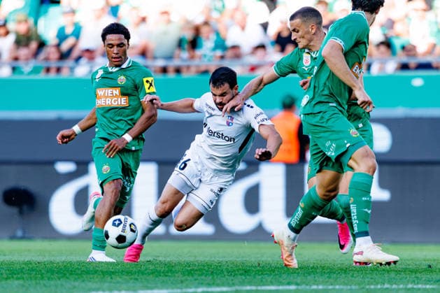 VIENNA, AUSTRIA - 12 AUGUST 2026: Image shows Cabral Daniel (Paide, 6) and CvetkoviÄ‡ Nenad (Rapid, 55), Roka Eaden (Rapid, 2) during UEFA Conference League 2026 27 Third Qualifying Round, Second Leg: SK Rapid Wien vs Paide Linnameeskond at Weststadion on 12 08 2026 in Vienna, Austria. Austria Copyright: xFröhlichxPascalx
