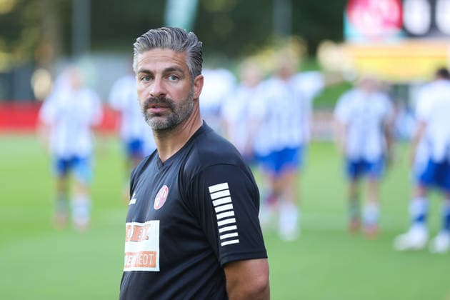 12.08.2026, Fussball, Herren, Regionalliga Nord, 16. Spieltag, FC Eintracht Norderstedt - BSV Kickers Emden Trainer Özden Kocadal (FC Eintracht Norderstedt) *** August 12, 2026, Soccer, Men s, Regionalliga Nord, Matchday 16, FC Eintracht Norderstedt vs. BSV Kickers Emden Coach Özden Kocadal, FC Eintracht Norderstedt
