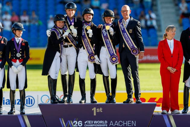 AACHEN - FEI World Championships 2026, AACHEN - FEI World Championships 2026 Team Germany HEMMER Katharina (GER), NETZ Raphael (GER), WANDRES Frederic (GER), WERTH Isabell (GER), ROESER Klaus (Chef dÂ Equipe) Medal ceremony Team FEI Dressage World Championship, WM, Weltmeisterschaft Grand Prix de Dressage Team Finale & Einzelqualifikation Lambertz-Preis Aachen, Reitstadion Soers 12. August 2026 - *** AACHEN FEI World Championships 2026, AACHEN FEI World Championships 2026 Team Germany: Katharina Hemmer (GER), Raphael Netz (GER), Frederic Wandres (GER), Isabell Werth (GER), Klaus Roeser, Chef d’Equipe; Medal ceremony; Team FEI Dressage World Championship; Grand Prix de Dressage; Team Final; Individual Qualifying Round; Lambertz Prize Aachen; Soers Equestrian Stadium; August 12, 2026