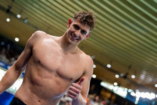 SWIMMING - EAC 2026 PARIS,FRANCE,12.AUG.26 - SWIMMING - European Aquatics Championships Paris 2026, 200m breaststroke, men. Image shows Luka Mladenovic (AUT) and his coach.  GEPAxpictures xPhilippxBrem