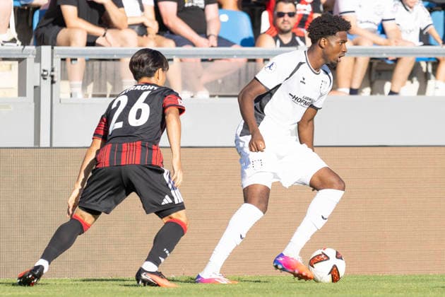 Testspiel: FSV Frankfurt - Eintracht Frankfurt, 12.08.2026 Keita Kosugi (Eintracht Frankfurt 26) & Mohamed Akhouji (FSV Frankfurt 29), FSV Frankfurt - Eintracht Frankfurt, Frankfurt, BBBank Arena, 12.8.2026 *** Friendly Match: FSV Frankfurt vs. Eintracht Frankfurt, August 12, 2026; Keita Kosugi (Eintracht Frankfurt) 26, Mohamed Akhouji (FSV Frankfurt) 29; FSV Frankfurt vs. Eintracht Frankfurt, Frankfurt, BBBank Arena, August 12, 2026 Copyright: xBEAUTIFULxSPORTS Gawlikx
