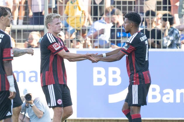 Testspiel: FSV Frankfurt - Eintracht Frankfurt, 12.08.2026 Jonathan Burkardt (Eintracht Frankfurt 9) & Ansgar Knauff (Eintracht Frankfurt 7) nach de mTor vzum 0:3, FSV Frankfurt - Eintracht Frankfurt, Frankfurt, BBBank Arena, 12.8.2026 *** Friendly Match: FSV Frankfurt vs. Eintracht Frankfurt, August 12, 2026; Jonathan Burkardt (Eintracht Frankfurt) 9, Ansgar Knauff (Eintracht Frankfurt) 7; after the goal, the score was 0–3; FSV Frankfurt vs. Eintracht Frankfurt, Frankfurt, BBBank Arena, August 12, 2026 Copyright: xBEAUTIFULxSPORTS Gawlikx
