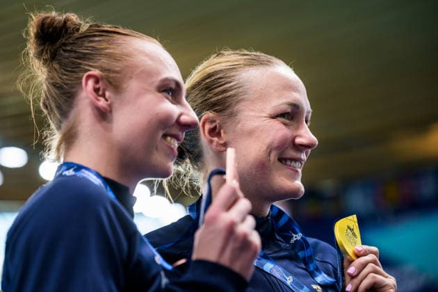 260812 Sara Junevik and Sarah Sjöström of Sweden pose with their bronze and gold medals after women™s 50 meters butterfly swimming final during day 13 of the 2026 European Aquatics Championships on August 12, 2026 in Saint-Denis. Photo: Joel Marklund BILDBYRAN kod JM JM0840 bbeng simning swimming svomming 2026 european aquatics championships em dam Sverige Sweden EM-guld EM-brons guld brons medalj guldmedalj bronsmedalj *** August 12, 2026: Sara Junevik and Sarah Sjöström of Sweden pose with their bronze and gold medals after the women’s 50-meter butterfly swimming final on Day 13 of the 2026 European Aquatics Championships on August 12, 2026 in Saint-Denis. Photo by Joel Marklund. BILDBYRAN code JM JM0840 bbeng swimming 2026 European Aquatics Championships European Championships women s Sweden European Championships gold European Championships bronze gold bronze medal gold medal bronze medal  Copyright: JOELxMARKLUND BB260812JM110