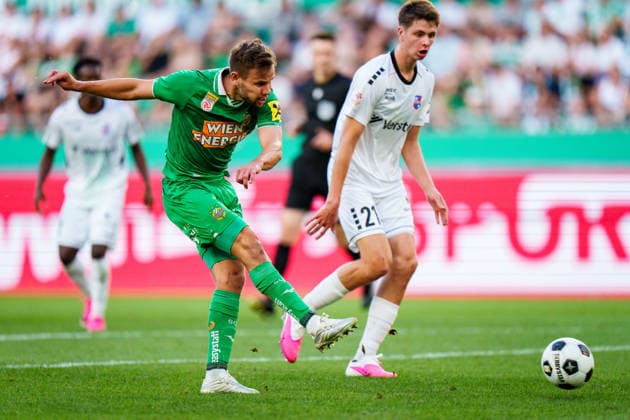 SOCCER - UEFA ECL, Rapid vs Paide VIENNA,AUSTRIA,12.AUG.26 - SOCCER - UEFA Conference League, qualification, SK Rapid Wien vs Paide Linnameeskond. Image shows Louis Schaub (Rapid).  GEPAxpictures xEdgarxEisner