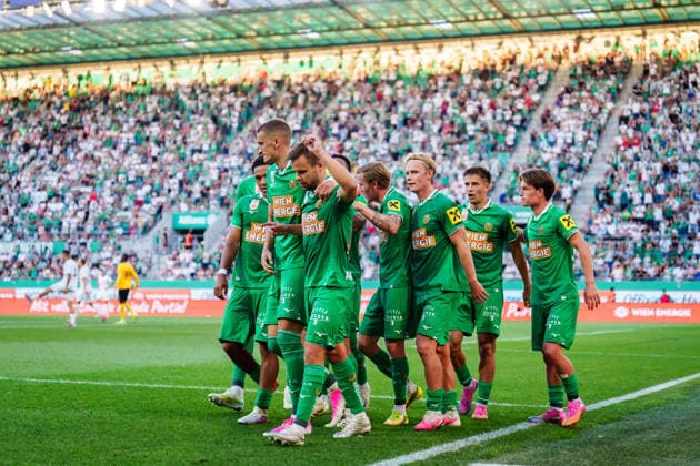 SOCCER - UEFA ECL, Rapid vs Paide VIENNA,AUSTRIA,12.AUG.26 - SOCCER - UEFA Conference League, qualification, SK Rapid Wien vs Paide Linnameeskond. Image shows the rejoicing of Rapid.  GEPAxpictures xEdgarxEisner
