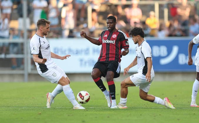 12.08.2026, Fussball Testspiel, FSV Frankfurt - Eintracht Frankfurt, v.l., Niels Nkounkou (Eintracht Frankfurt) DFL DFB REGULATIONS PROHIBIT ANY USE OF PHOTOGRAPHS AS IMAGE SEQUENCES AND OR QUASI-VIDEO. xdcx *** August 12, 2026, Soccer Friendly Match, FSV Frankfurt vs. Eintracht Frankfurt, from left: Niels Nkounkou, Eintracht Frankfurt. DFL and DFB regulations prohibit any use of photographs as image sequences and or quasi-video. xdcx Copyright: HMBxMedia Claus
