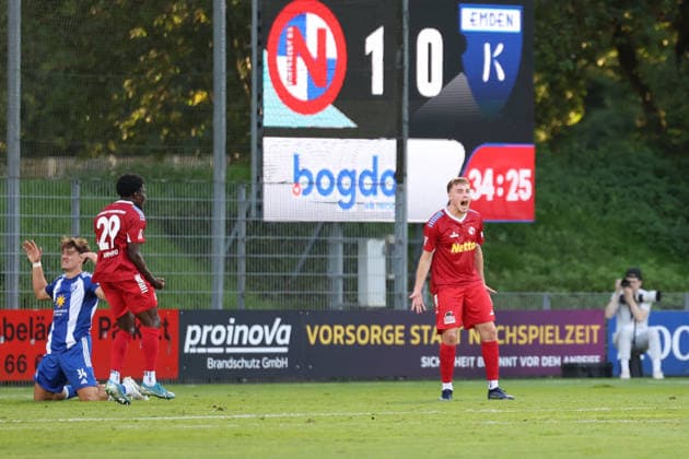 Fußball I Herren I Saison 2026 2027 I Regionalliga Nord I 3.Spieltag I Eintracht Norderstedt - BSV Kickers Emden I 12.08.2026 Lukas Krüger (9, FC Eintracht Norderstedt) bejubelt sein Tor zum 2-0 Norderstedt Edmund Plambeck Stadion Schleswig-Holstein Deutschland *** Soccer I Men s I 2026–2027 Season I Regionalliga Nord I Matchday 3 I Eintracht Norderstedt vs. BSV Kickers Emden I August 12, 2026 Lukas Krüger 9, FC Eintracht Norderstedt celebrates its 2–0 goal at the Edmund Plambeck Stadium in Norderstedt, Schleswig-Holstein, Germany Copyright: xLobeca RalfxHomburgx