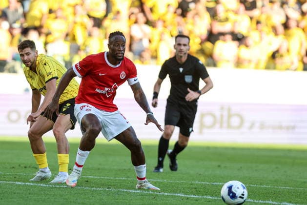 12.08.2026, Katowice Liga Konferencji UEFA sezon 2026 27 runda III kwalifikacji, GKS Katowice - Hapoel Tel Aviv - UEFA Conference League football Match season 2026 27 round III qualification GKS Katowice - Hapoel Tel Aviv Nz. Bartosz Nowak Fernand Mayembo Fot. Michal Chwieduk Arena Akcji NEWSPIX.PL --- newspix.pl POLAND OUT! 