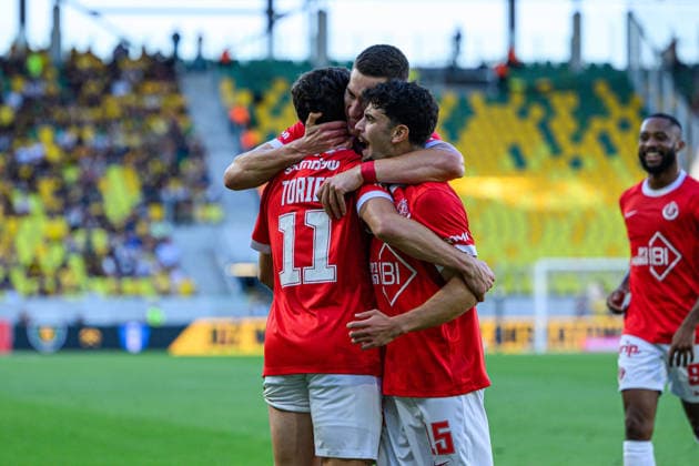 Hapoel Tel Aviv seen celebrating goal during UEFA Conference League 2026 27 3rd qualifying round 2nd leg match between teams of GKS Katowice and Hapoel Tel Aviv in Katowice, Poland Tomasz Karczewski Ball Raw Images Katowice Arena Katowice Poland Copyright: xTomaszxKarczewskix tomaszkarczewski_gks_hapoel_2627_TK2_0148 KWALIFIKACJE LIGI KONFERENCJI PILKA NOZNA SEZON 2026 2027 LIGA KONFERENCJI FOT.IMAGO NEWSPIX.PL POLAND ONLY! --- Newspix.pl POLAND OUT!  imago_sp_0812_1080922899