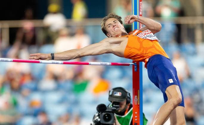 BIRMINGHAM - Jeff Tesselaar during the high jump in the decathlon on the third day of the European Athletics Championships. IRIS VAN DEN BROEK ANP xVIxANPxSportx xxANPxIVx 565331933 originalFilename: 565331933.jpg