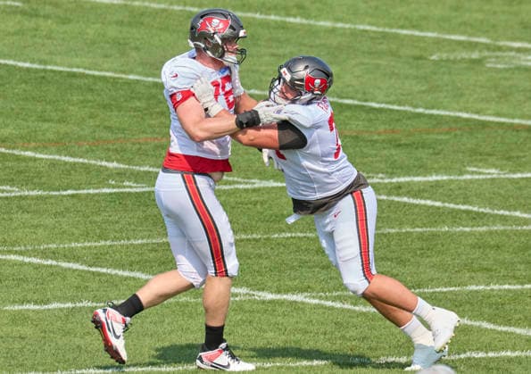 Tampa Bay Buccaneers tackles Paul Rubelt (76) (l) and Marshall Foemer (74) (r) participate during a joint practice with the New York Jets during training camp at the Atlantic Health Jets Training Center, Florham Park, New Jersey. CSM Florham Park United States - ZUMAc04_ 20260812_zma_c04_008 Copyright: xDuncanxWilliamsx
