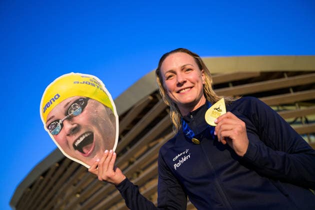 260812 Sarah Sjöström of Sweden poses with her gold medal after women™s 50 meters butterfly swimming final during day 13 of the 2026 European Aquatics Championships on August 12, 2026 in Saint-Denis. Photo: Joel Marklund BILDBYRAN kod JM JM0840 bbeng simning swimming svomming 2026 european aquatics championships em dam Sverige Sweden EM-guld guld medalj guldmedalj *** August 12, 2026: Sarah Sjöström of Sweden poses with her gold medal after the women’s 50-meter butterfly swimming final on Day 13 of the 2026 European Aquatics Championships in Saint Denis. 2026 in Saint-Denis. Photo by Joel Marklund. BILDBYRAN code JM JM0840 bbeng swimming 2026 European Aquatics Championships European Championships women Sweden European Championships gold gold medal  Copyright: JOELxMARKLUND BB260812JM136