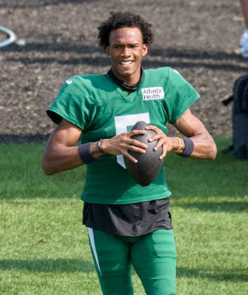 New York Jets wide receiver Garrett Wilson (5) participate during a joint practice with the Tampa Bay Buccaneers during training camp at the Atlantic Health Jets Training Center, Florham Park, New Jersey. CSM Florham Park United States - ZUMAc04_ 20260812_zma_c04_041 Copyright: xDuncanxWilliamsx