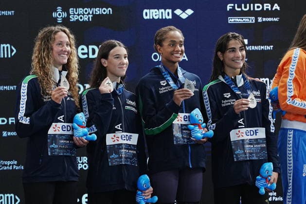 Sara Curtis, Emma Virginia Menicucci, Chiara Tarantino, Alessandra Mao (team Italy) silver medal on Women™s 4x100 free final at the Swimming European Aquatics Championships Paris 2026, Paris, August 12, 2026  Copyright: xGianxMattiaxD Alberto LaPressex