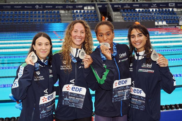 Sara Curtis, Emma Virginia Menicucci, Chiara Tarantino, Alessandra Mao (team Italy) silver medal on Women™s 4x100 free final at the Swimming European Aquatics Championships Paris 2026, Paris, August 12, 2026  Copyright: xGianxMattiaxD Alberto LaPressex