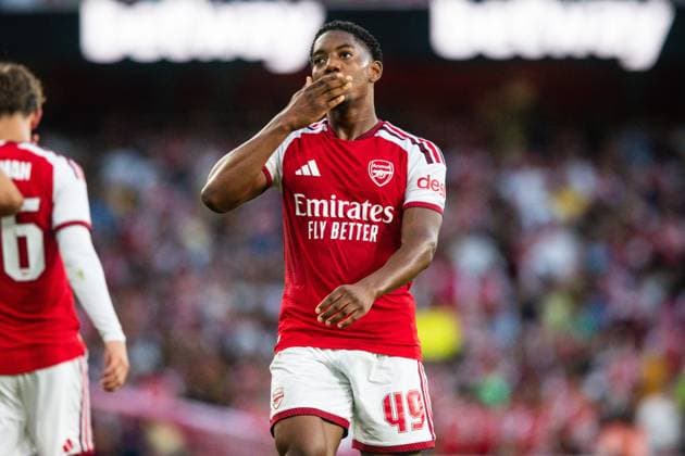 Myles Lewis-Skelly of Arsenal celebrates his goal during the Friendly match between Arsenal and Como Arsenal v Como, Preseason Friendly, Football, Emirates Stadium, London - 12 Aug 2026London Emirates Stadium United Kingdom  Copyright: xSeanxTroup Shutterstockx 17064767ab