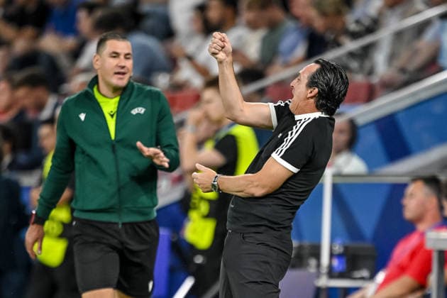 coach Unai Emery (Aston Villa) gestures during the UEFA Super Cup 2026 match between Paris Saint-Germain and Aston Villa at Stadion Salzburg on August 12, 2026 in Salzburg, Austria. (Photo by Harry Langer DeFodi Images) - *** Coach Unai Emery of Aston Villa gestures during the 2026 UEFA Super Cup match between Paris Saint-Germain and Aston Villa at Stadion Salzburg on August 12, 2026, in Salzburg, Austria. Photo by Harry Langer, DeFodi Images