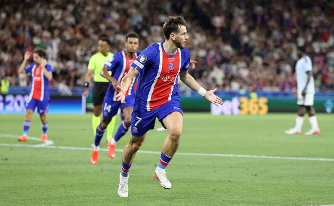 Kvaratskhelia Khvicha Torjubel 1-0 , PSG-Aston Villa , UEFA Super Cup Finale , , Fußball , in der Red Bull Arena Stadion in Salzburg , Österreich . August 12 , 2026 . Photo by: Davide Elias IPA Photo Pressefoto DENL Copyright: xDavidexEliasx