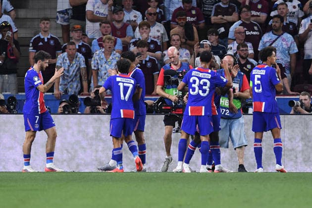 Fußball UEFA Supercup Paris Saint-Germain - Aston Villa am 12.08.2026 im Stadion Salzburg in Salzburg Torjubel zum 1:0 durch Khvicha Kvaratskhelia ( Paris ) *** Soccer: UEFA Super Cup, Paris Saint-Germain vs. Aston Villa on August 12, 2026, at Salzburg Stadium in Salzburg. Celebration of the 1-0 goal by Khvicha Kvaratskhelia for Paris. xRx