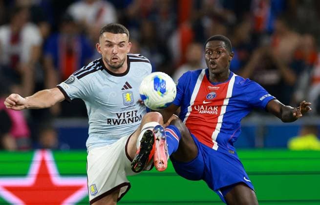 John McGinn of Aston Villa and Nuno Mendes of Paris Saint-Germain Paris St Germain v Aston Villa, UEFA Super Cup Final, Football, Red Bull Arena, Salzburg, Austria - 12 Aug 2026Salzburg Red Bull Arena, Austria  Copyright: xJamesxMarsh Shutterstockx 17064758da
