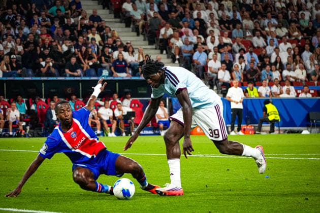 Fussball: Österreich: UEFA Super Cup 2026 - Finale, 12.08.2026 - Paris Saint-Germain (PSG - Frankreich) vs. Aston Villa FC (England) - Stadion Salzburg (Salzburg, Österreich); Brian Madjo (Aston Villa FC) *** Soccer Austria UEFA Super Cup 2026 Final, August 12, 2026 Paris Saint-Germain (PSG) France vs. Aston Villa FC England Salzburg Stadium, Salzburg, Austria Brian Madjo Aston Villa FC Copyright: xLukasxBierederx