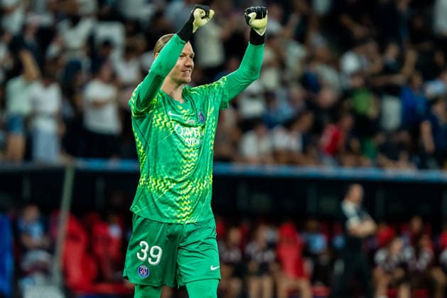 Matvey Safonov seen during the UEFA Super Cup 2026 match between Paris Saint-Germain and Aston Villa (Kazimierz Koper Ball Raw Images) Salzburg Red Bull Arena Austria Copyright: xKazimierzxKoperx KAZ_PSGvAST_192