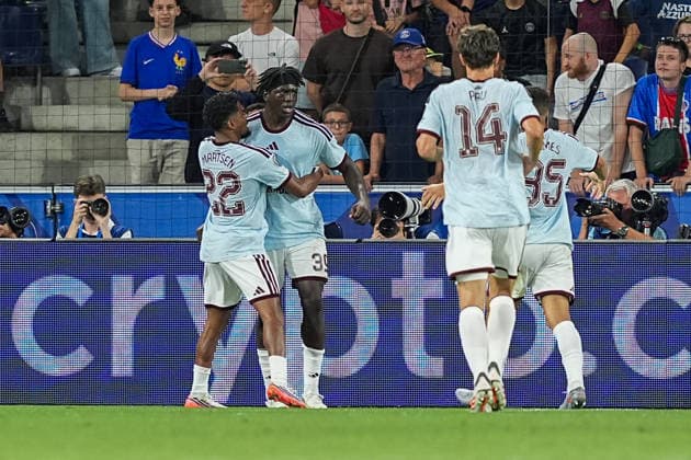 12.08.2026, xydrx, Fußball, UEFA Super Cup, Finale, Paris Saint-Germain - Aston Villa, Saison 2026 2027, Red Bull Arena: Torjubel nach dem Tor zum 1:1 für Aston Villa durch Torschütze Brian Madjo (Aston Villa, 39) zusammen mit Ian Maatsen (Aston Villa, 22) und Pau Torres (Aston Villa, 14) und Joao Gomes (Aston Villa, 35) Regulations prohibit any use of photographs as image sequences and or quasi-video. *** August 12, 2026, xydrx, Soccer, UEFA Super Cup, Final, Paris Saint-Germain vs. Aston Villa, 2026–2027 season, Red Bull Arena: Celebrations after Aston Villa’s 1–1 goal scored by Brian Madjo (Aston Villa, 39), alongside Ian Maatsen (Aston Villa, 22), Pau Torres (Aston Villa, 14), and Joao Gomes (Aston Villa, 35). Regulations prohibit any use of photographs as image sequences and or quasi-video. Copyright: HMBxMedia YannisxDreimann