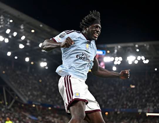 12.08.2026, Fussball UEFA-Supercup 2026: Finale in Salzburg (Österreich), Paris St. Germain - Aston Villa, in der Red Bull Arena (Wals bei Salzburg). Torjubel Brian Madjo (Aston Villa) ***DFL and DFB regulations prohibit any use of photographs as image sequences and or quasi-video.*** *** August 12, 2026, Soccer: 2026 UEFA Super Cup Final in Salzburg, Austria; Paris Saint-Germain vs. Aston Villa at the Red Bull Arena in Wals near Salzburg; Brian Madjo of Aston Villa celebrates a goal ***DFL and DFB regulations prohibit any use of photographs as image sequences and or quasi-video***