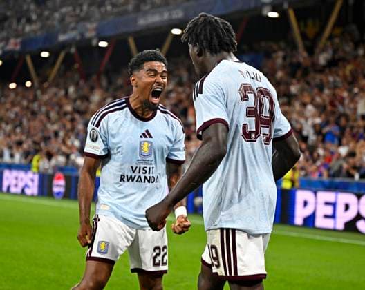 12.08.2026, Fussball UEFA-Supercup 2026: Finale in Salzburg (Österreich), Paris St. Germain - Aston Villa, in der Red Bull Arena (Wals bei Salzburg). Torjubel Brian Madjo (Aston Villa) ***DFL and DFB regulations prohibit any use of photographs as image sequences and or quasi-video.*** *** August 12, 2026, Soccer: 2026 UEFA Super Cup Final in Salzburg, Austria; Paris Saint-Germain vs. Aston Villa at the Red Bull Arena in Wals near Salzburg; Brian Madjo of Aston Villa celebrates a goal ***DFL and DFB regulations prohibit any use of photographs as image sequences and or quasi-video***